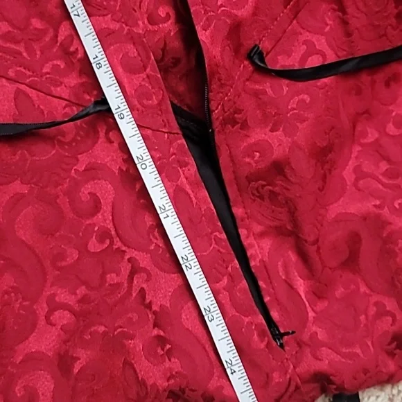 Lipservice gown - Picture 5 of 14